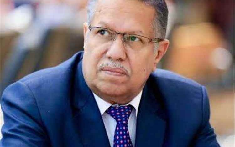 بن دغر: منع الطائرة الإيرانية من الهبوط في صنعاء جسّد حرص القيادة على حياة اليمنيين