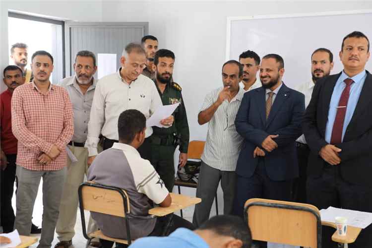 تدشين الاختبارات النظرية في المعاهد التقنية والمهنية بالعاصمة المؤقتة عدن
