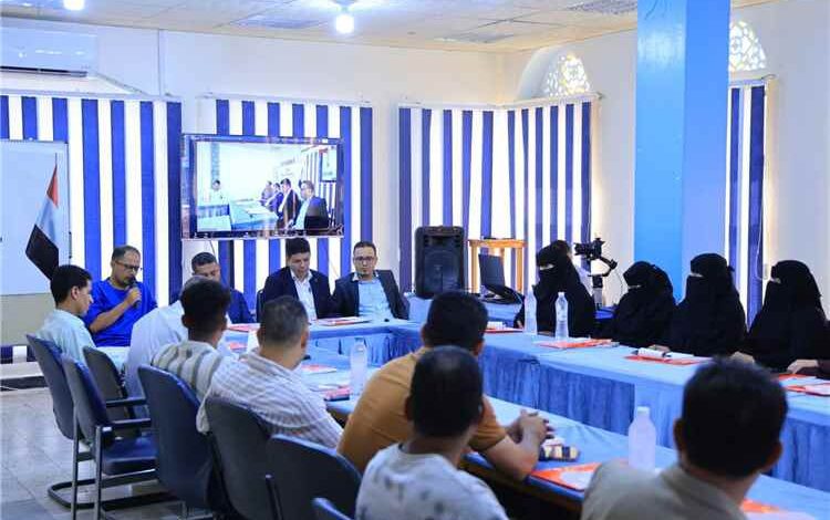 تعز: ندوة لوحدة الدراسات والاستشراف بالمجلس الأعلى للمقاومة الشعبية تناقش الأزمة الاقتصادية في اليمن وتطرح رؤى للتعافي