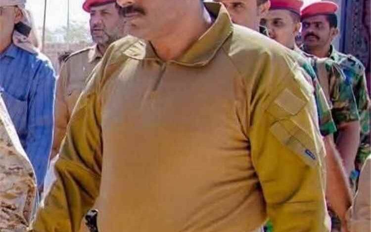 تعيين العميد فوزي السعدي قائدًا عامًا لقوات دفاع شبوة