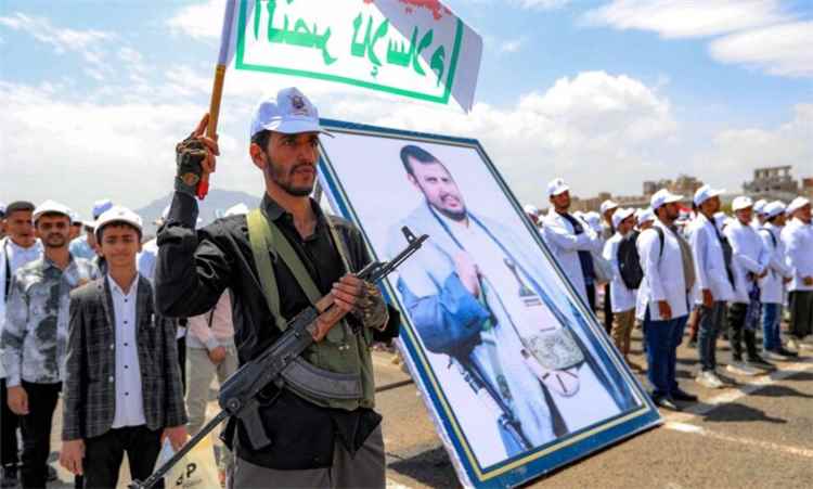 المشهد اليمني - تقرير: الحوثيون يصعدون ضد السعودية للضغط من أجل مكاسب سياسية ومالي