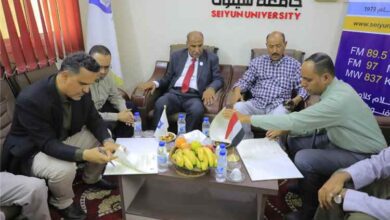 جامعة سيئون وإذاعة سيئون توقعان اتفاقية شراكة استراتيجية لتعزيز التعاون الإعلامي والأكاديمي