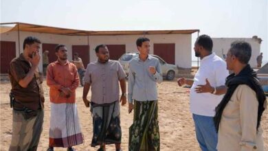 جوبان وبن شملان يدشنان أعمال تهيئة وتنظيف ساحل شحير استعداداً لموسم البلدة السياحي