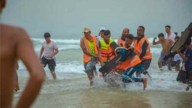 خفر السواحل بحضرموت تنقذ حالتي غرق في ساحل الشحر وتؤكد جاهزيتها العالية