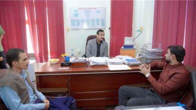 دعم أكاديمي ومتابعة مستمرة.. محافظ شبوة يلتقي طلاب المنحة بكلية الطب