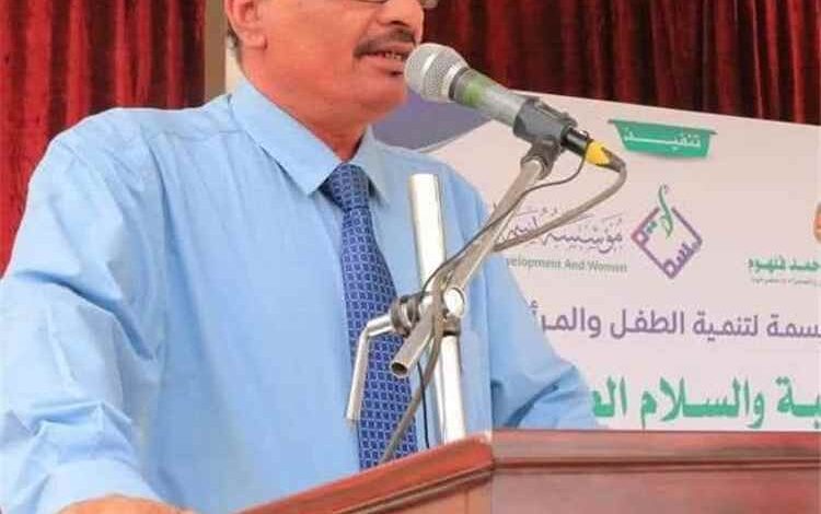 رئيس اللجنة التحضيرية للمجلس الموحد للمحافظات الشرقية يدعو إلى اعتماد نموذج "تعدد العواصم" لبناء دولة اتحادية متوازنة في اليمن