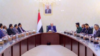 رئيس الوزراء يترأس في عدن اجتماع حكومي لمراجعة مستجدات الأوضاع وخطط الاستجابة للتعامل مع التطورات