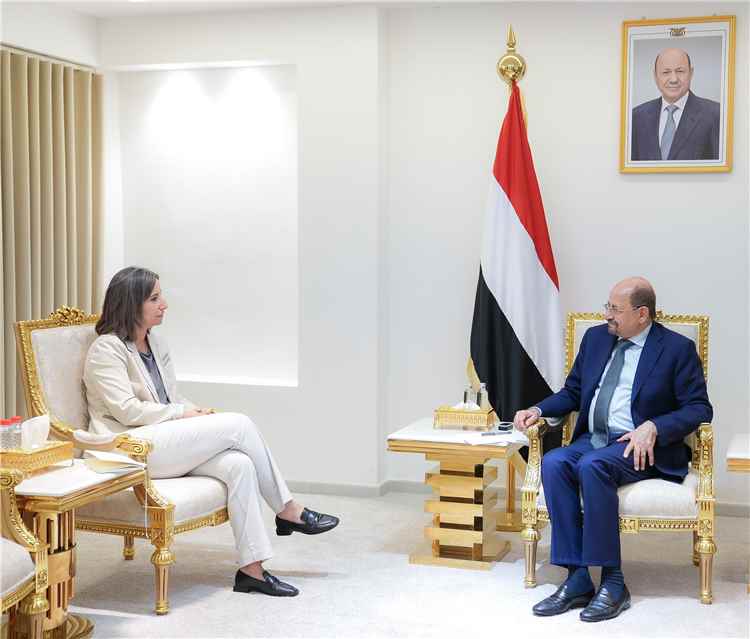 رئيس الوزراء يستقبل في عدن مديرة مكتب مجموعة البنك الدولي