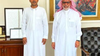 رئيس نادي دوعن يلتقي الرئيس الفخري الشيخ عبدالله بقشان ويبحث سبل دعم النادي
