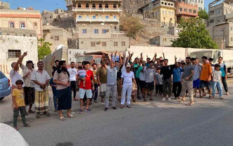 رفض مستمر لمحطة غاز بالتواهي.. وقفات احتجاجية لليوم الثالث للمطالبة بإلغاء المشروع
