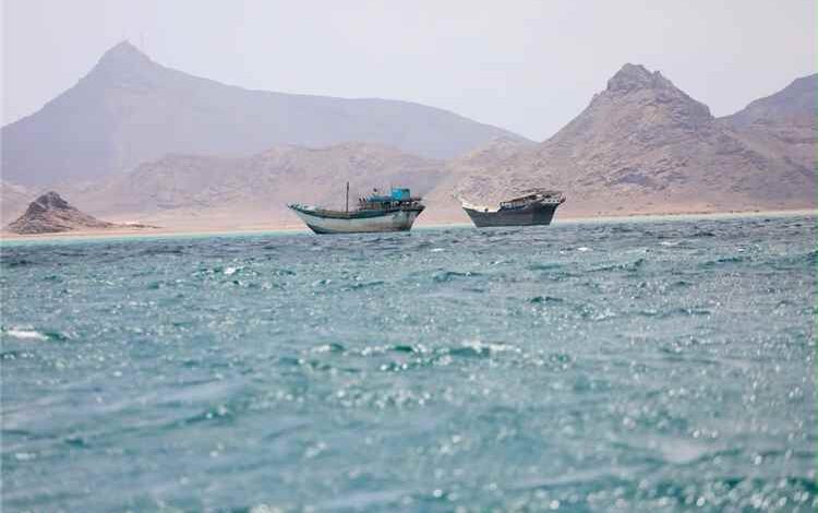 رويترز: إيران طلبت من الحوثيين إغلاق باب المندب إذا قصفت أمريكا شبكة الكهرباء