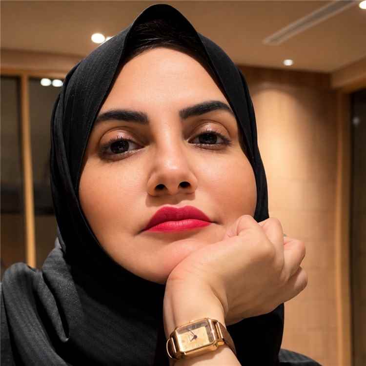 سارة اليافعي: آن الأوان لفرض هيبة الدولة.. واليمنيون سئموا حالة اللا حرب واللا سلم