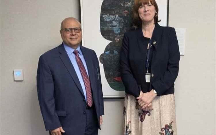 سفير اليمن يبحث مع مسؤولة كندية مستجدات الأوضاع في اليمن والانتهاكات الإيرانية للسيادة اليمنية