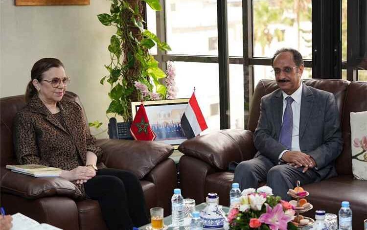 سفير اليمن يلتقي وزيرة التضامن والادماج الاجتماعي والأسرة المغربية