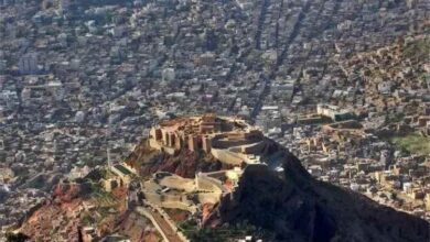 شرطة تعز تباشر إجراءات التحقيق في حادثة وفاة امرأة إثر عبث طفل بسلاح ناري