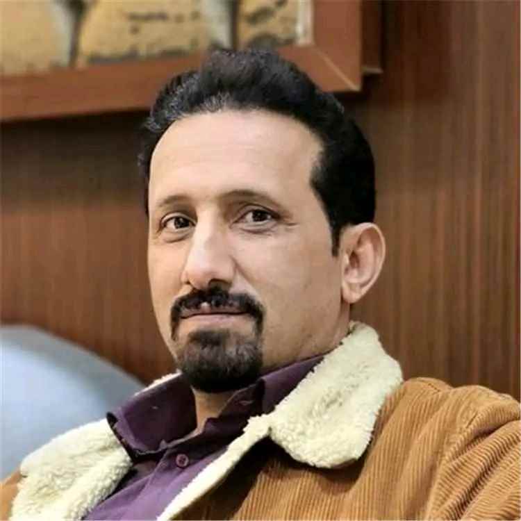 شفيع العبد يدعو إلى إعادة هيكلة الأجهزة الأمنية والعسكرية على أسس مهنية ووطنية