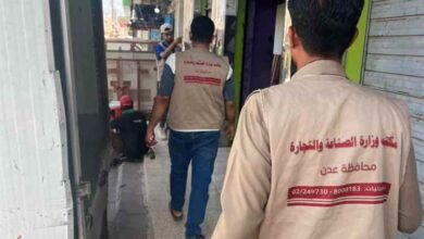 ضبط 3 مخالفات تجارية في النزول اليومي بأسواق المنصورة