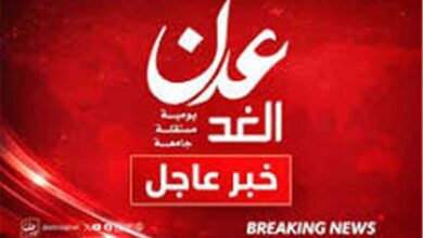 عاجل: غارات جوية تستهدف مطار صنعاء ووزارة الدفاع تدعو المدنيين إلى الإخلاء الفوري