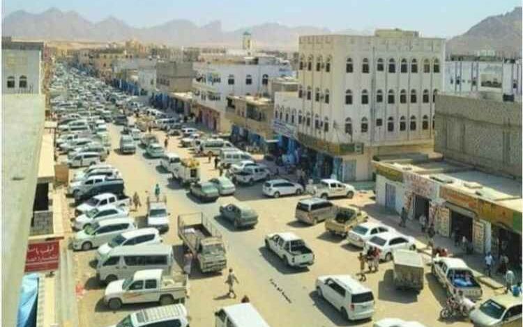 عزان تغرق في ظلام دامس و الأهالي يطالبون بعودة التيار الكهربائي ليلاً
