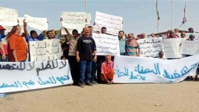عمال مصافي عدن ينددون بالتهميش ويطالبون بإنصاف المتقاعدين وأسر الموظفين ويلوحون بالتصعيد