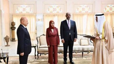 المشهد اليمني - في أول تصريح له بعد تقديم أوراق اعتماده... سفير الكويت يعلن عن موقف جريء وقوي بشأن اليمن