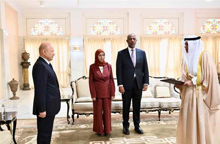 المشهد اليمني - في أول تصريح له بعد تقديم أوراق اعتماده... سفير الكويت يعلن عن موقف جريء وقوي بشأن اليمن