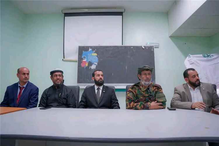 فيديو.. محافظ أبين يشكّل لجنة تحقيق في مستشفى الرازي ويؤكد: الإقالة الفورية حال ثبوت التقصير