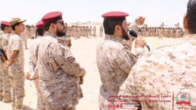 قائد الفرقة الثالثة بقوات درع الوطن يدعو إلى رفع الجاهزية لمواجهة الحوثيين واستعادة الدولة