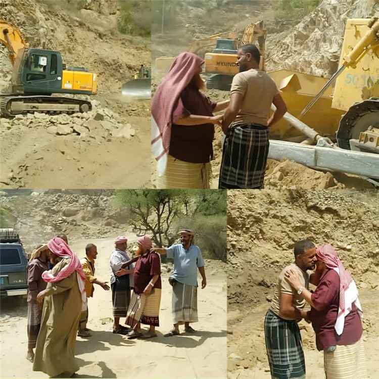 قيادات محلية وشخصيات اجتماعية تتفقد سير العمل في مشروع طريق باتيس رصُد الاستراتيجي بيافع