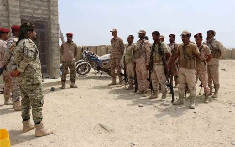قيادة لواء الضبة تكرّم منتسبي نقطة القارة البيضاء تقديراً لنجاحهم في ضبط متهم فارّ من العدالة