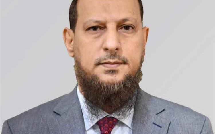 كاتب صحفي: عبدالرحمن شيخ قادر على إحداث نهضة في عدن إذا أُزيلت العراقيل من طريقه