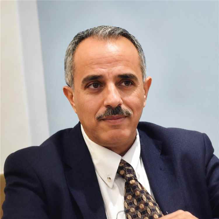 كاتب صحفي يدعو لكشف بيانات إنتاج النفط والغاز في اليمن وفضح شبكات الفساد