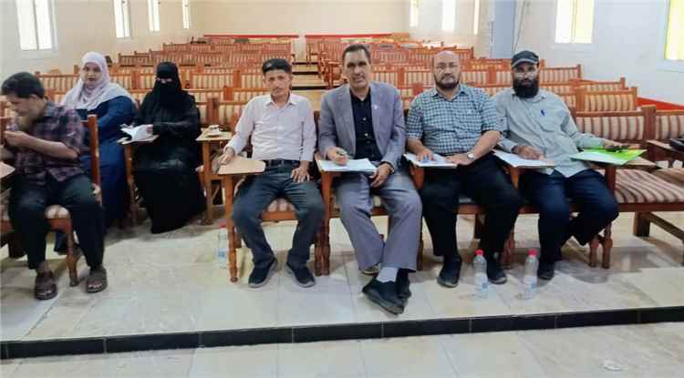 كلية اللغات بجامعة عدن تستعرض العرض التطبيقي للورشة العملية الرابعة لتوصيف البرامج الأكاديمية