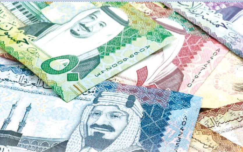 كم سجل الجنيه المصري؟.. سعر الريال السعودي أمام العملات العربية