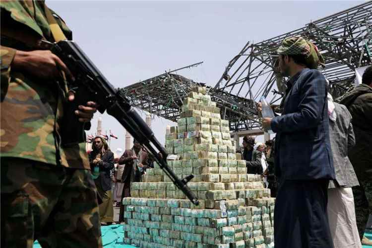 كيف حوّل الحوثيون التصعيد إلى وسيلة لتعزيز مواردهم المالية؟