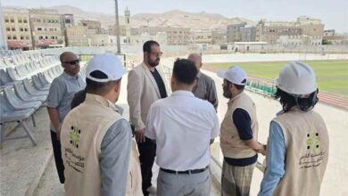لتطوير بنيته التحتية وإنارته.. وكيل حضرموت لشؤون التنمية يتفقد ملعب الفقيد "بارادم" بالمكلا