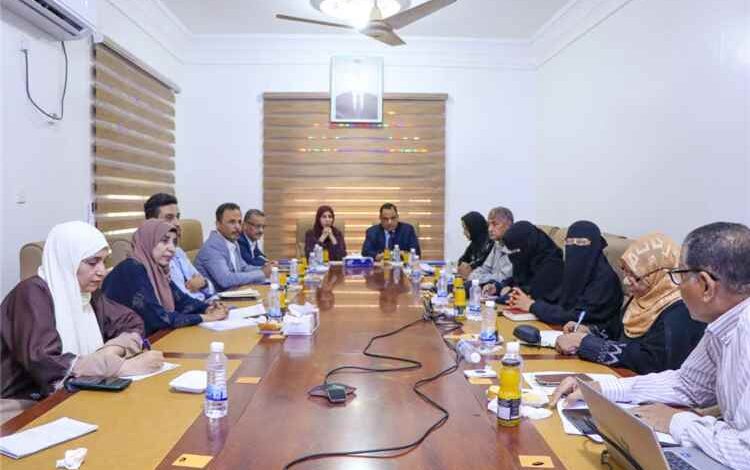 لجنة تسيير الأمن الغذائي بعدن تناقش الاستراتيجية الوطنية للأمن الغذائي 2026-2030