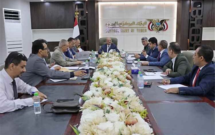 لجنة تنظيم وتمويل الاستيراد تناقش تطوير الأطر التنظيمية لعملها ووحدتها الفنية