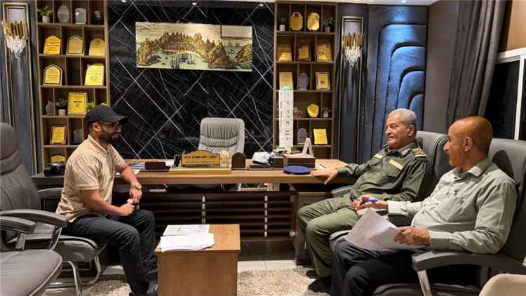 لقاء يناقش البدء بمشروع تأهيل مبنى ديوان رئاسة مصلحة الأحوال المدنية بمديرية صيرة بعدن