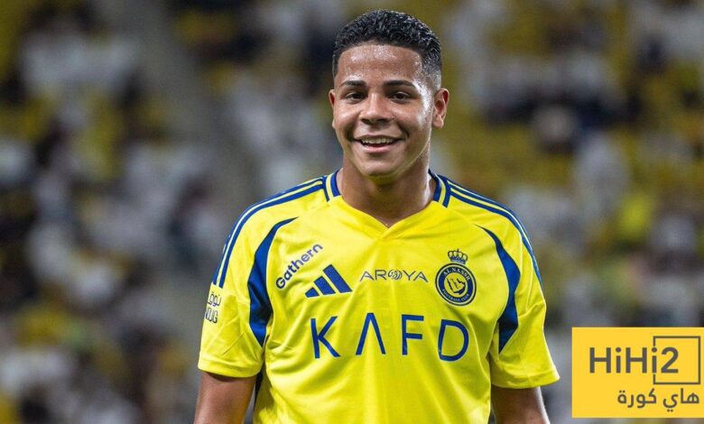 للهروب من دكة النصر.. محترف العالمي يغازل كورينثيانز!
