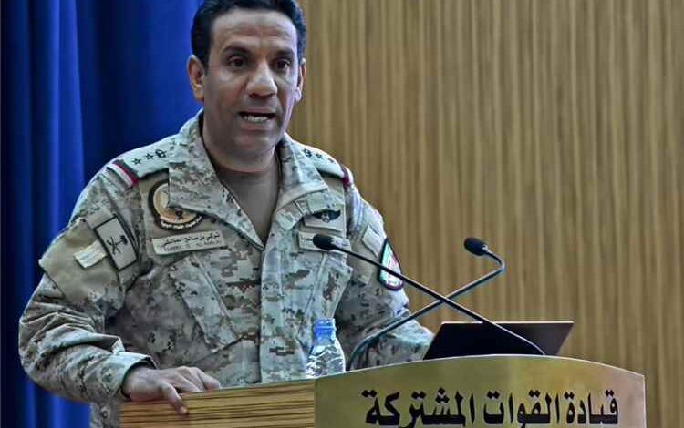 متحدث التحالف: ضربات الحديدة استهدفت مواقع عسكرية حـ.ـوثية دون المساس بالموانئ