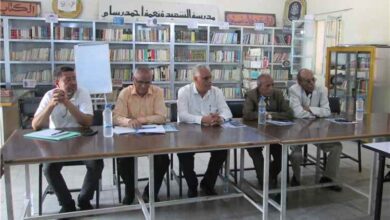 مجلس آباء مدارس مدينة تعز يناقش مع الإعلاميين تحديات العملية التعليمية