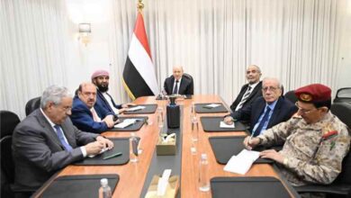 مجلس الدفاع الوطني يحمل المليشيات الحوثية والنظام الإيراني تبعات التصعيد ويقر إجراءات شاملة لحماية السيادة