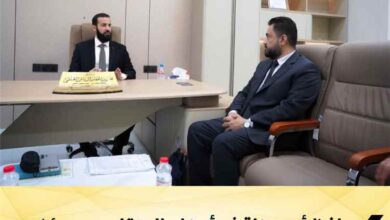 محافظ أبين يناقش أوضاع المتقاعدين ويؤكد تسهيل صرف المعاشات والتحول الإلكتروني