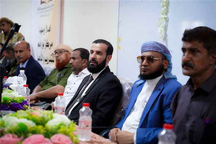 محافظ ابين يؤكد ان المرحلة الراهنة تتطلب تكاتف الجميع للحفاظ على الأمن والاستقرار ودعم جهود التنمية