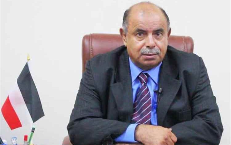 محافظ حضرموت يؤكد دعم تطوير المستشفى الجامعي ويقر مشاريع خدمية وتنموية