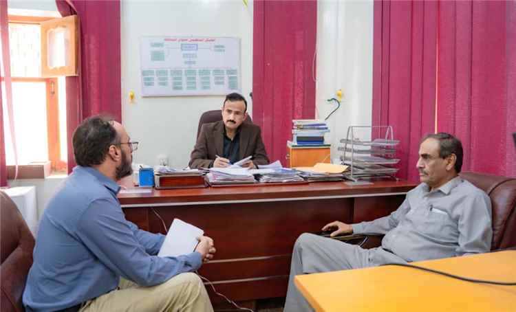 محافظ شبوة يؤكد دعم الحريات الصحفية ويبحث مع"صدى" قضايا الصحافة و الصحفيين المحافظة