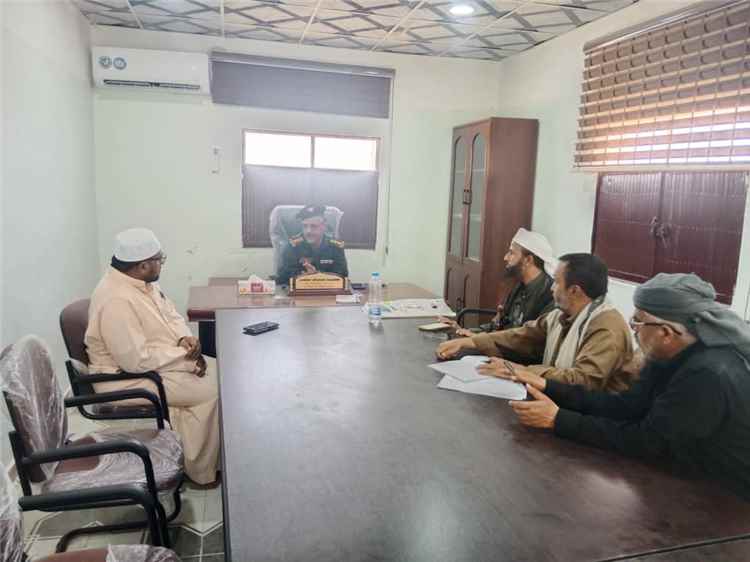 مدير أمن حبان يترأس اجتماعاً للأمناء الشرعيين بالمديرية للوقوف أمام ظاهرة إطلاق النار في الأعراس والمناسبات