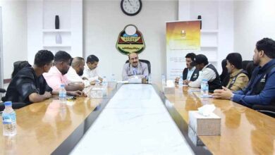 مدير تربية ساحل حضرموت يناقش مع منظمة "رحمة حول العالم" احتياجات العام الدراسي الجديد