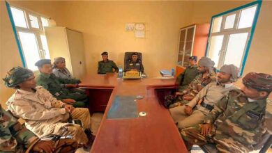 مدير شرطة الطلح يعقد اجتماعآ أمنيآ ويوجه برفع الجاهزية القتالية ويقر عددا من التدابير الأمنية